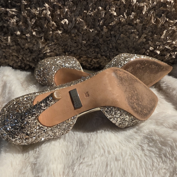 Badgley Mischka Glittering Pointy Gold Pumps Size 8.5 - Picture 4 of 5